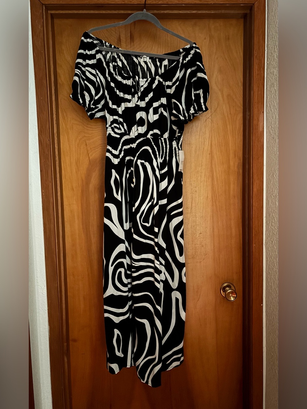 Anthropologie NWT Kindred Black & White Abstract Print Midi Dress